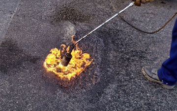 Knolton Bryn flat roofing repairs